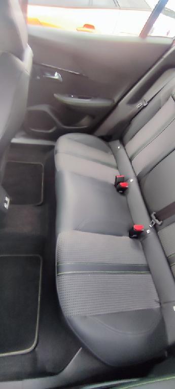 Foto Peugeot 2008 9