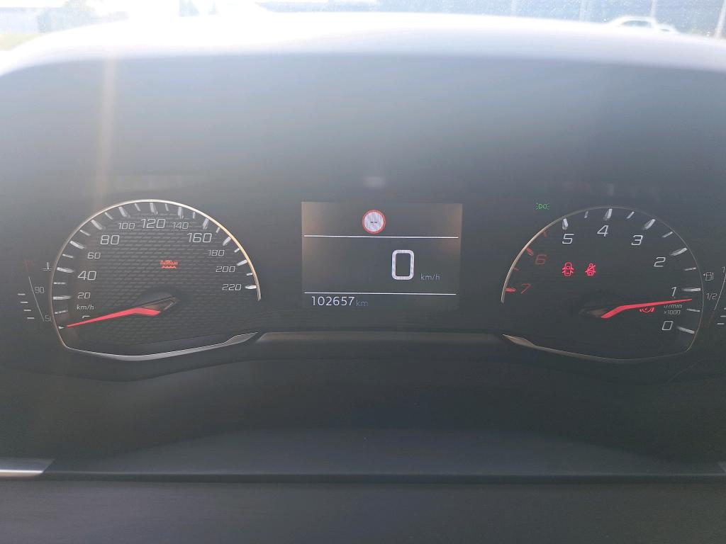 Peugeot 2008 BlueHDi 110 S&S BVM6 Active Pack 2021