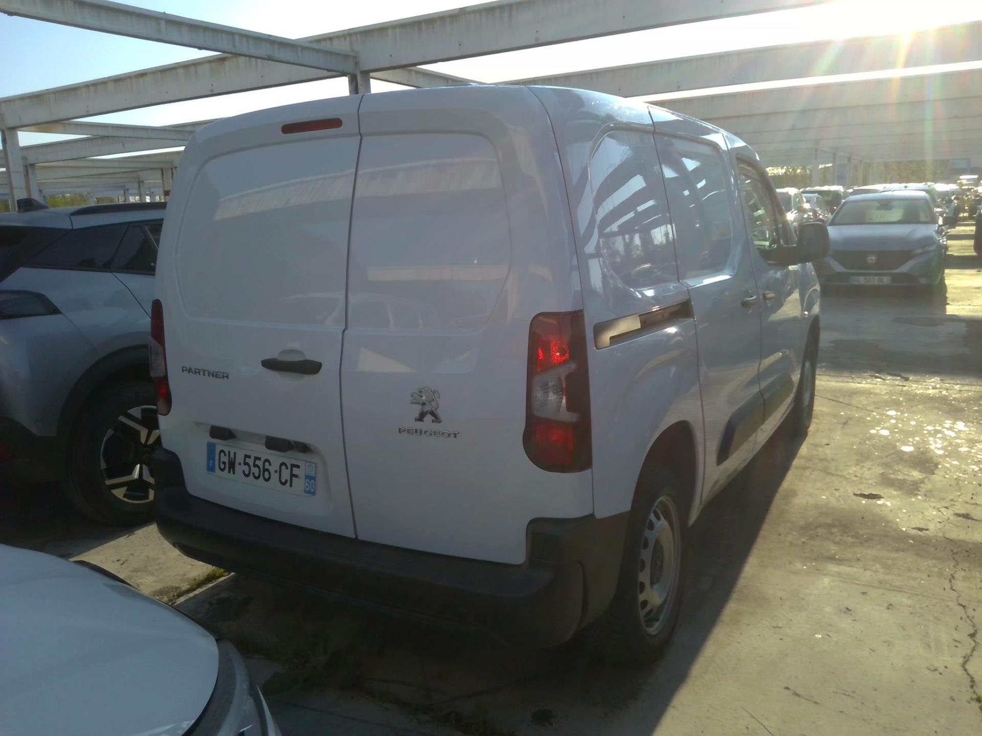 Peugeot PARTNER FOURGON M 1000 KG BLUEHDI 130 S&S EAT8 2024