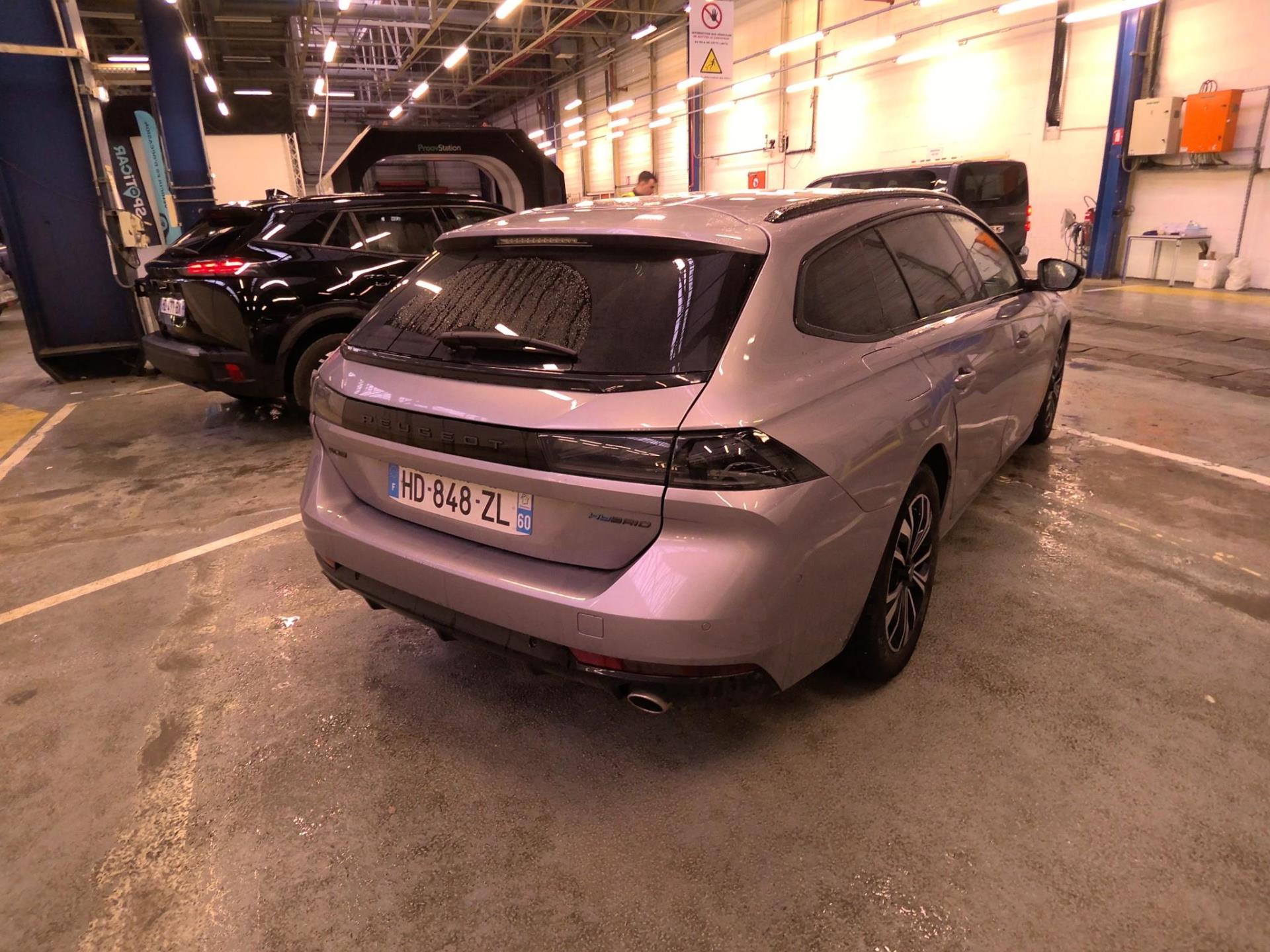 Peugeot 508 SW Hybrid 180 e-EAT8 Allure 2025