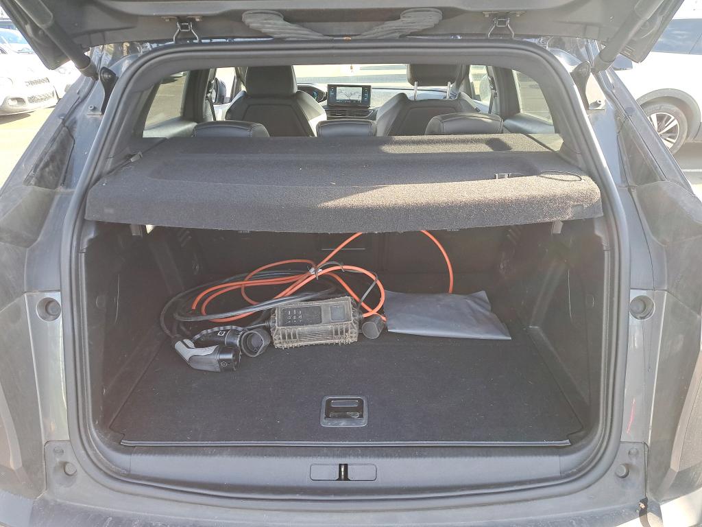 Peugeot 3008 Hybrid 225 e-EAT8 GT Pack 2021