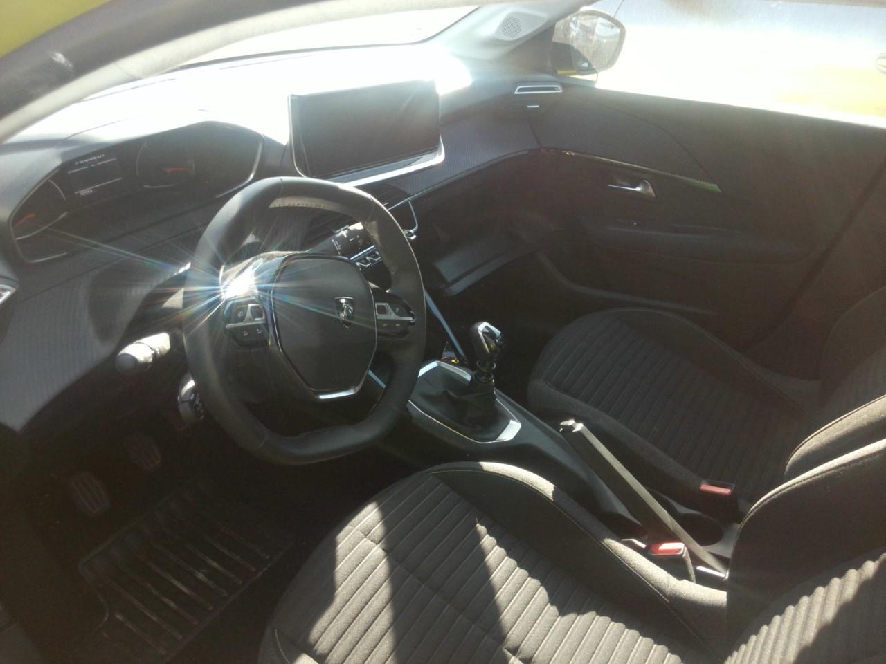 Foto Peugeot 208 5