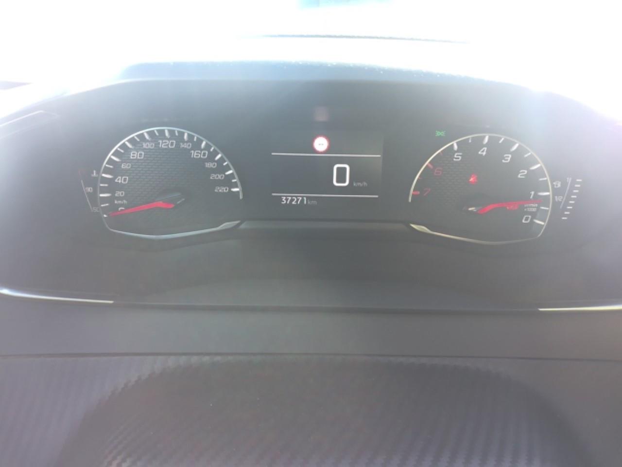 Foto Peugeot 208 6