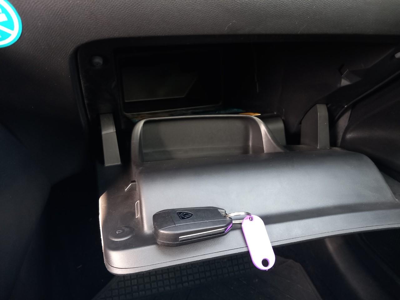 Foto Peugeot 308 8