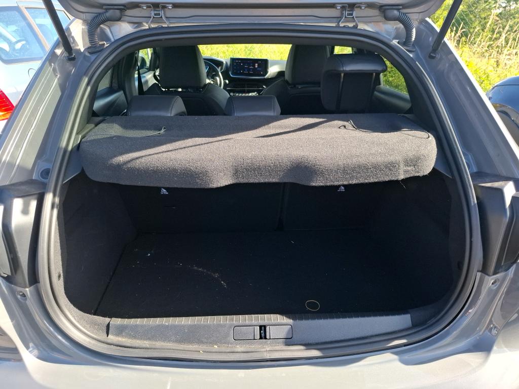 Peugeot 208 Hybrid 136 e-DCS6 GT 2025