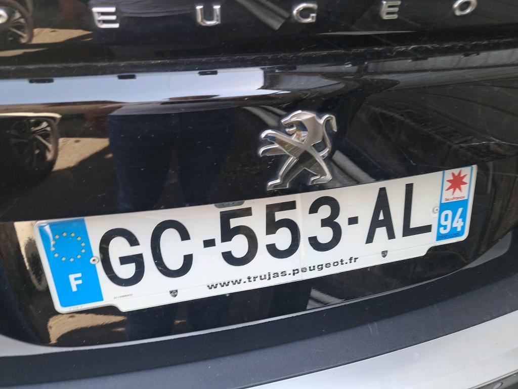 Peugeot 2008 BlueHDi 130 S&S EAT8 GT Pack 2021