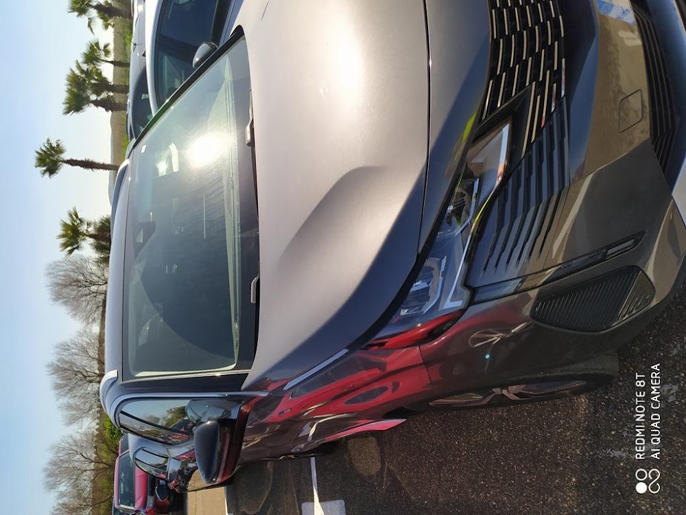 Foto Peugeot 3008 Hybrid 5