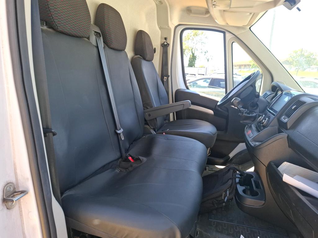 Peugeot BOXER TOLE 3.0 T L2H1 BLUEHDI 120 S&S BVM6  2023