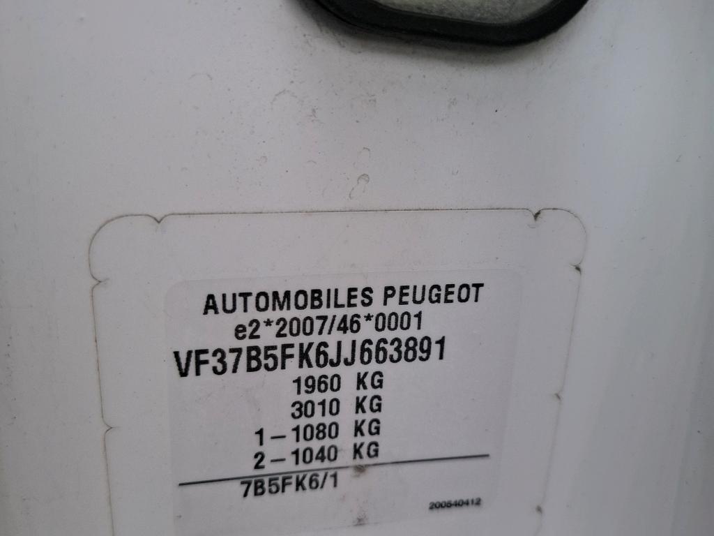 Peugeot PARTNER FOURGON STANDARD 1.6 VTI 98 BVM5 PREMIUM 2018