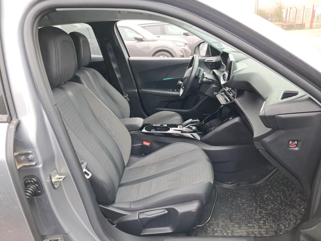 Peugeot 2008 BlueHDi 130 S&S EAT8 Allure 2021