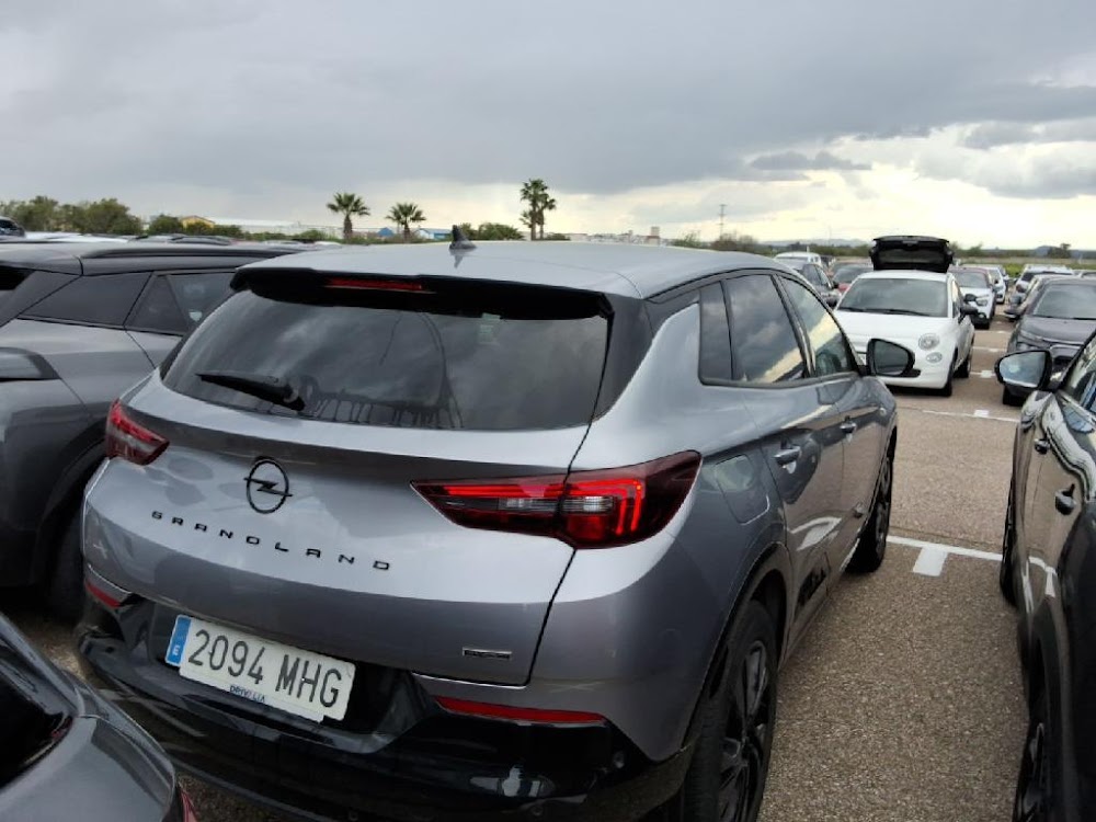 Foto Opel Grandland PHEV 8