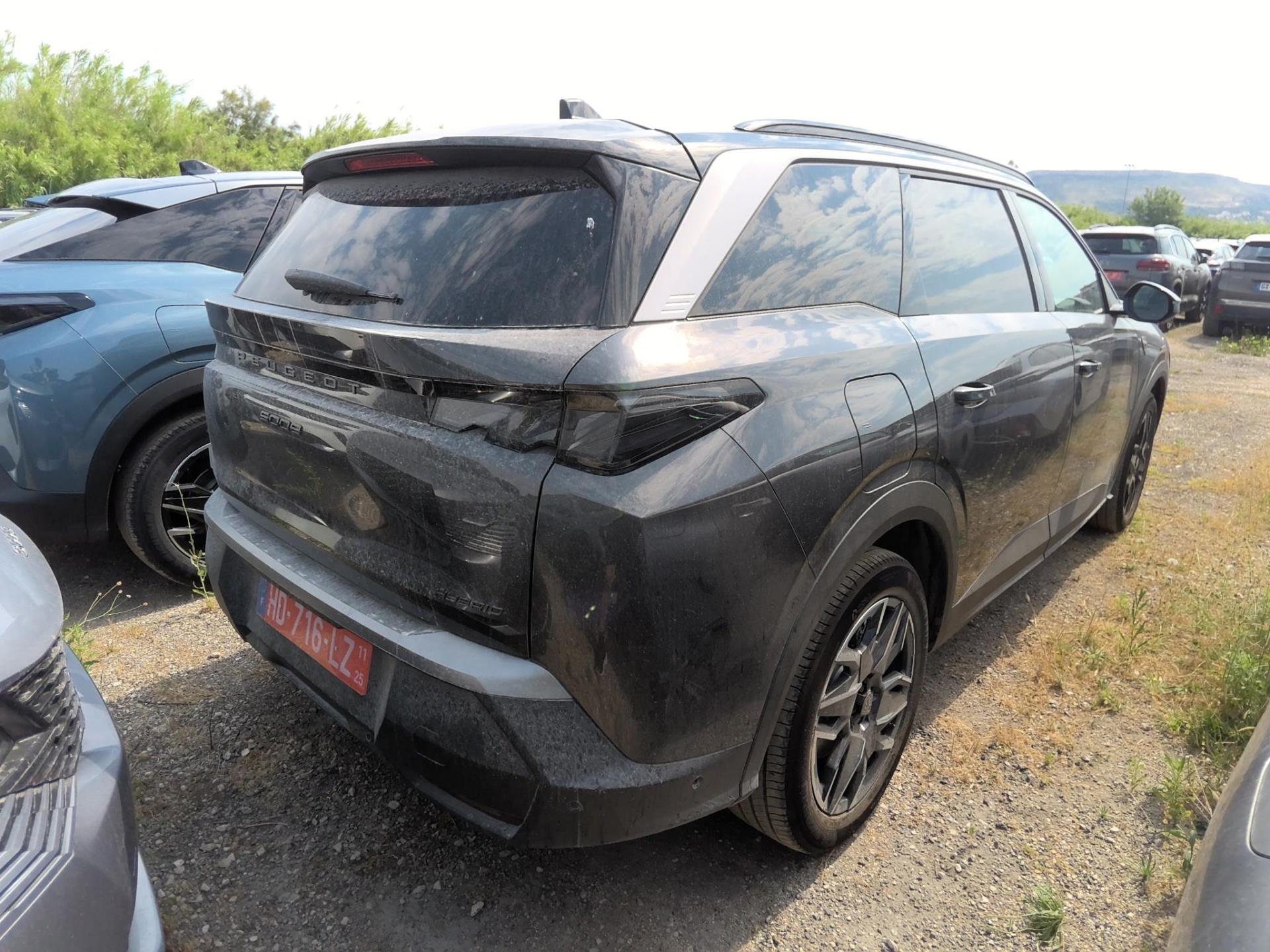 Peugeot 5008 Hybrid 145 e-DCS6 GT 2025