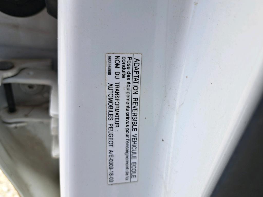Peugeot 208 AFFAIRE BLUEHDI 100 S&S BVM5 PREMIUM PACK 2020