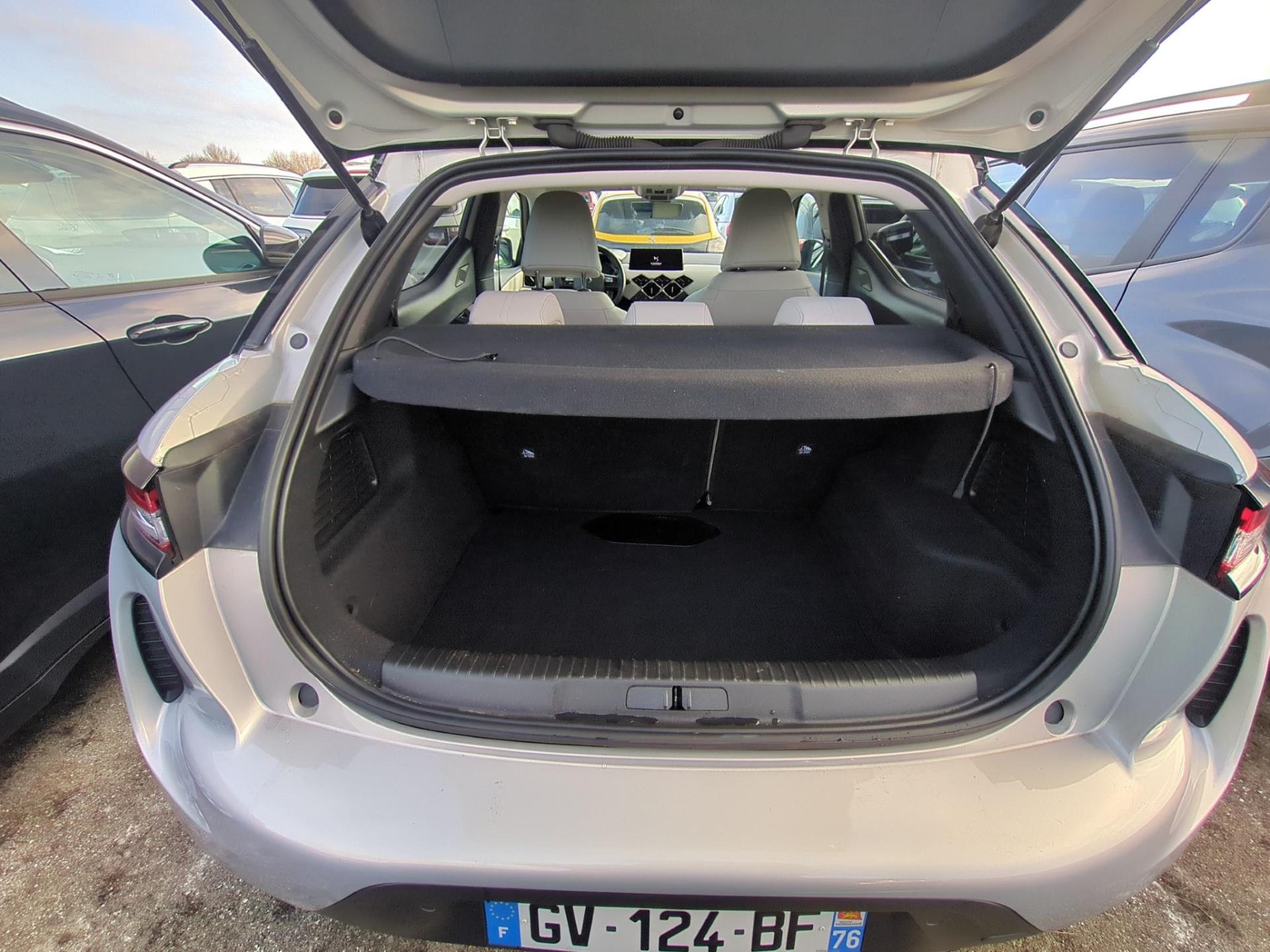 DS DS 3 PureTech 130 EAT8 Esprit de Voyage 2024