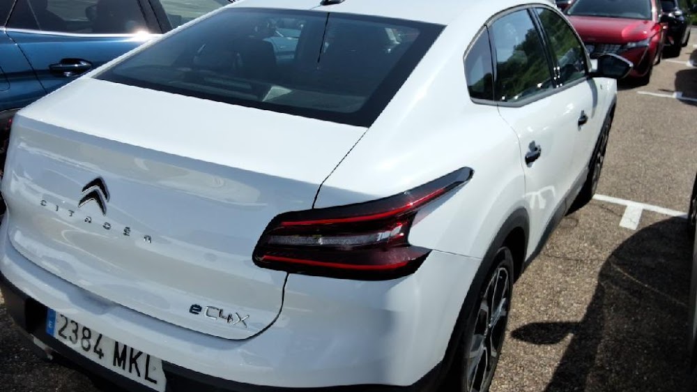 Foto Citroën ë-C4 12