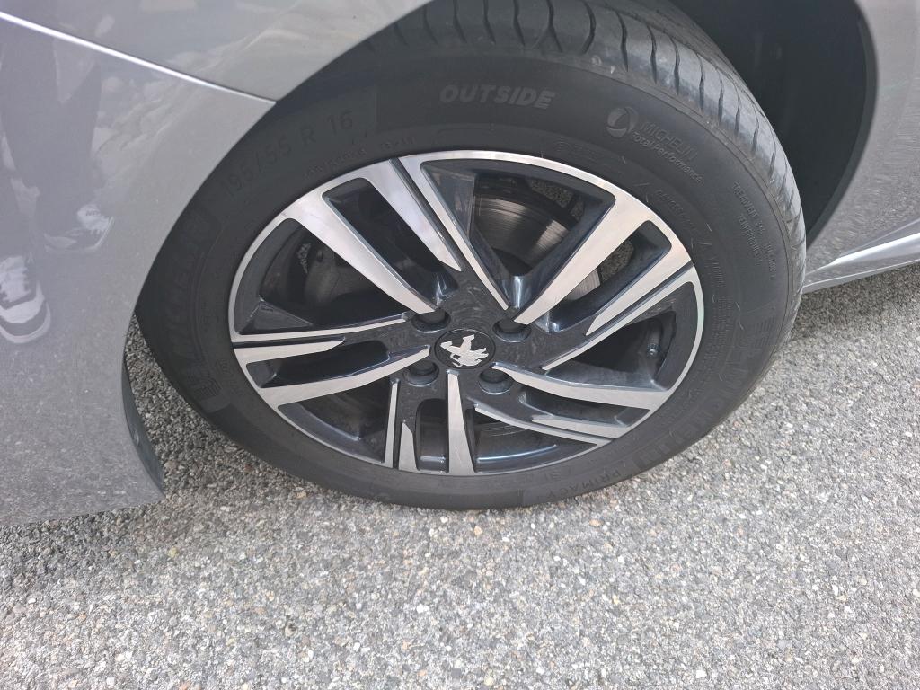 Peugeot 208 PureTech 100 S&S EAT8 Allure Pack 2022