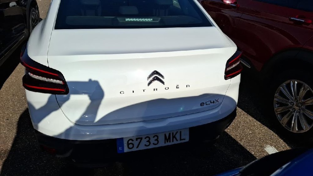 Foto Citroën ë-C4 6