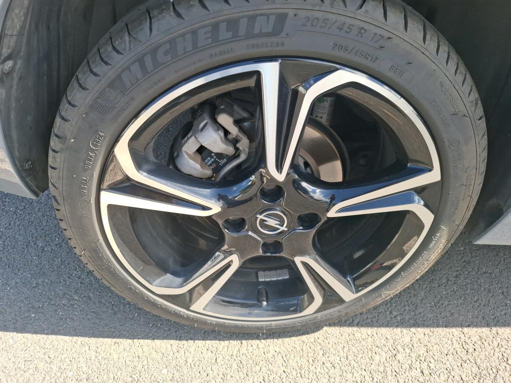 Opel Corsa 1.2 Turbo Hybrid 136 ch e-DCT6 GS 2024