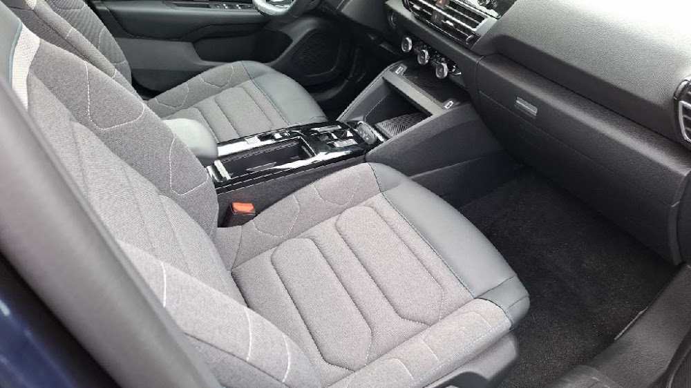 Foto Citroën C4 X 14