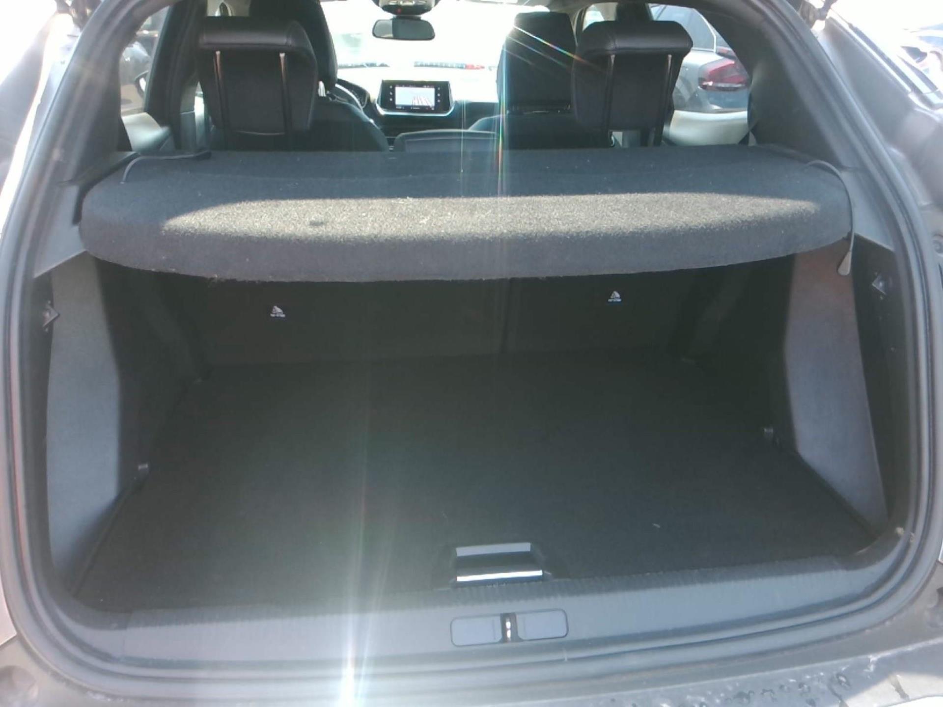 Peugeot 2008 BlueHDi 130 S&S EAT8 Allure 2023