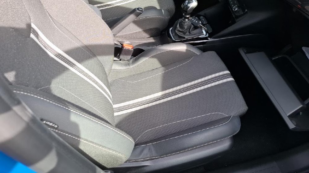 Foto Opel Corsa 12