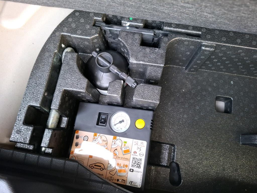 Peugeot 2008 Electrique 136 ch Allure 2022