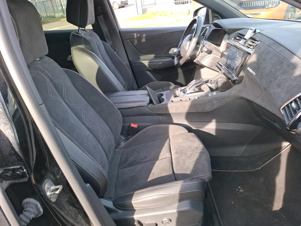 DS DS7 Crossback BlueHDi 130 EAT8 Performance Line+ 2020