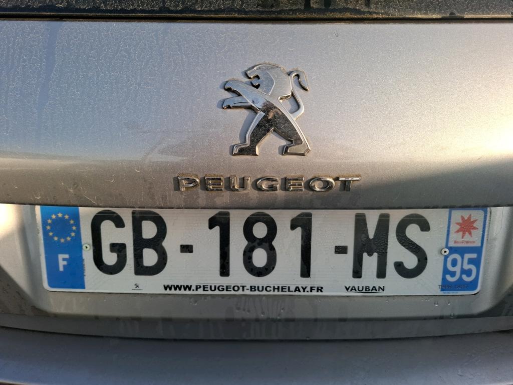 Peugeot 308 BlueHDi 130ch S&S EAT8 Allure Business 2021