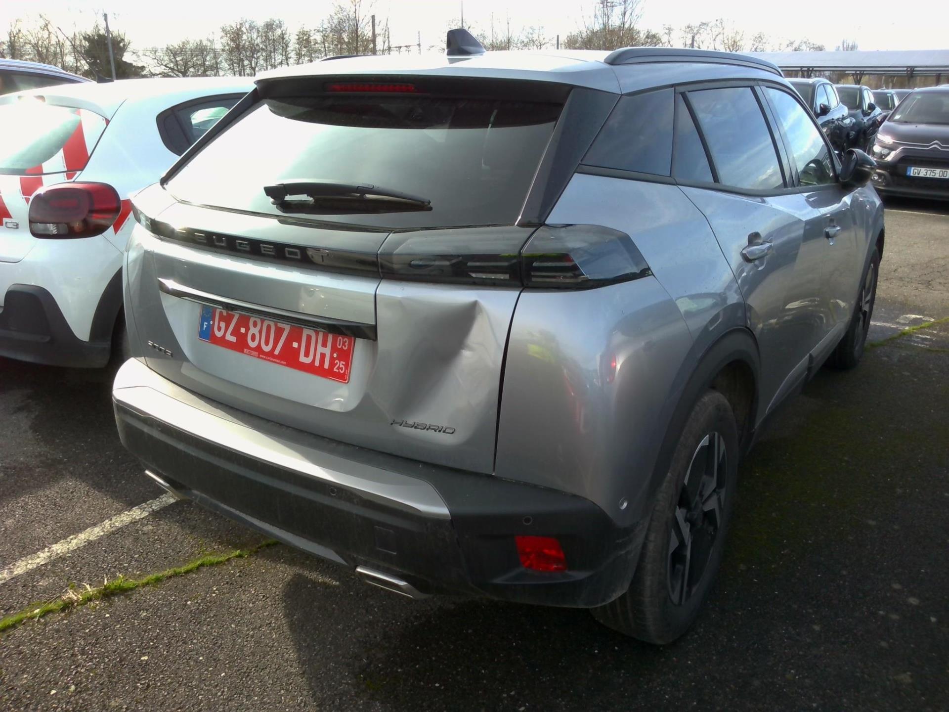 Peugeot 2008 Hybrid 136 e-DCS6 Allure 2024