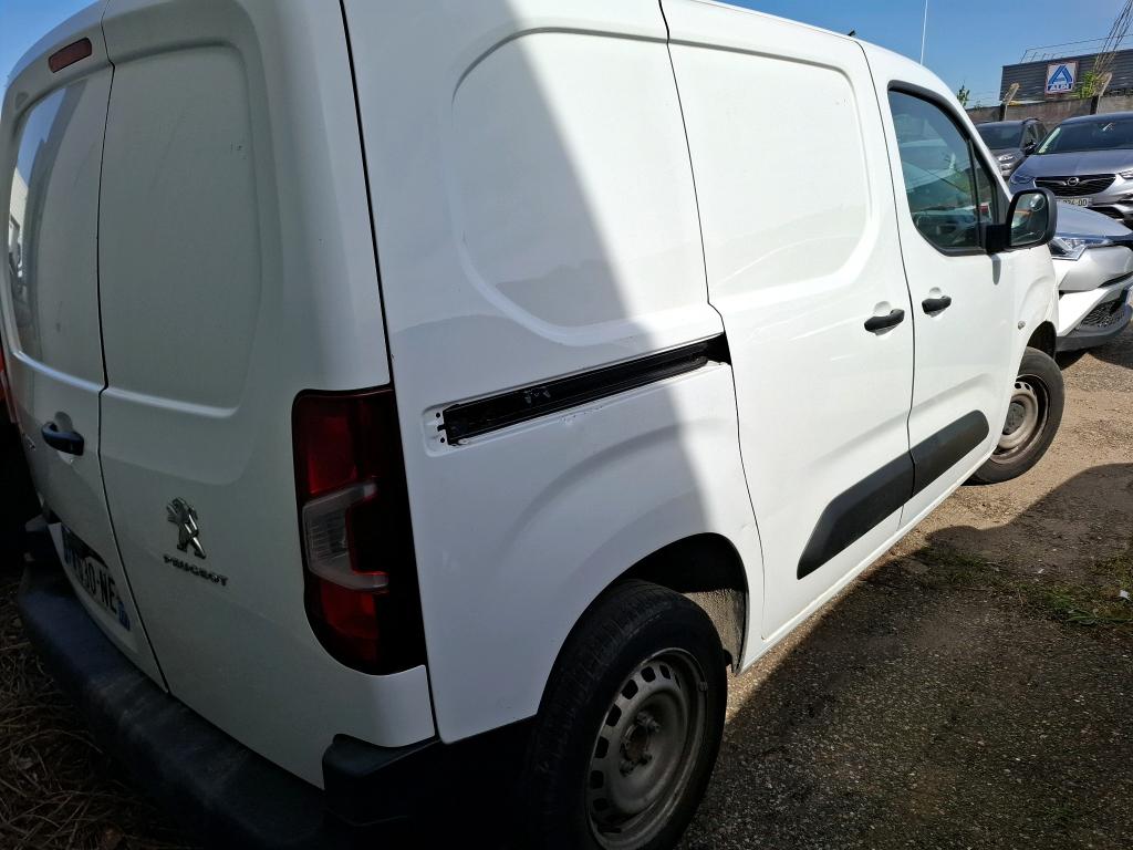 Peugeot PARTNER FOURGON STANDARD 650 KG BLUEHDI 100 S&S BVM5 PREMIUM 2021
