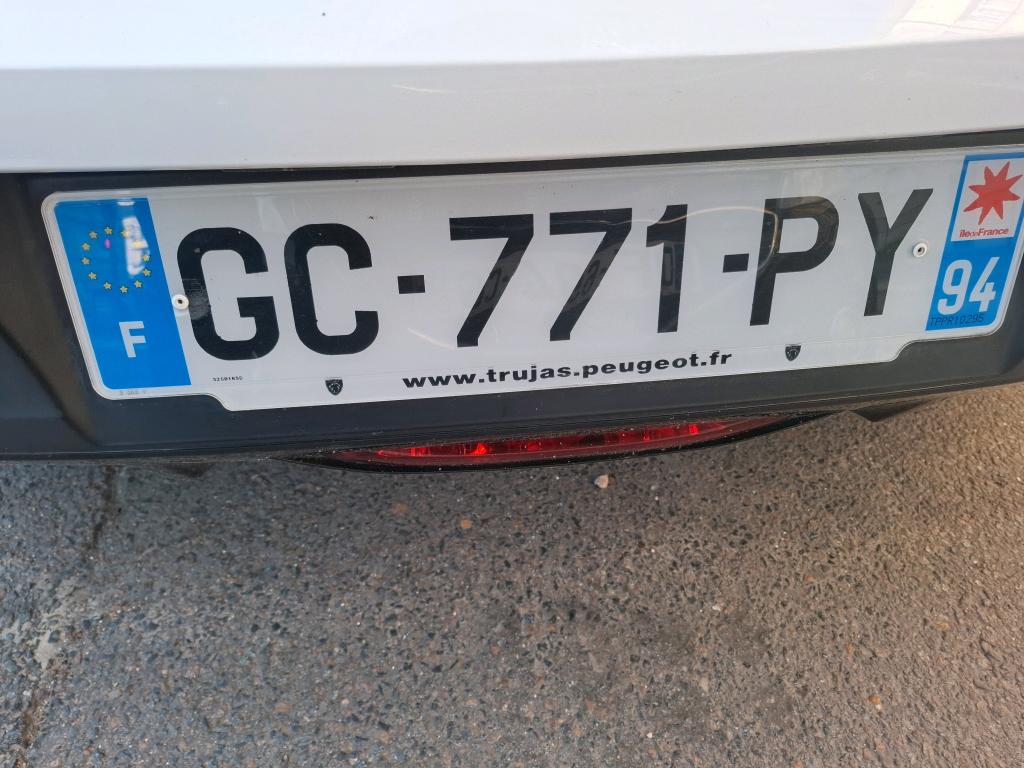 Peugeot 208 II 