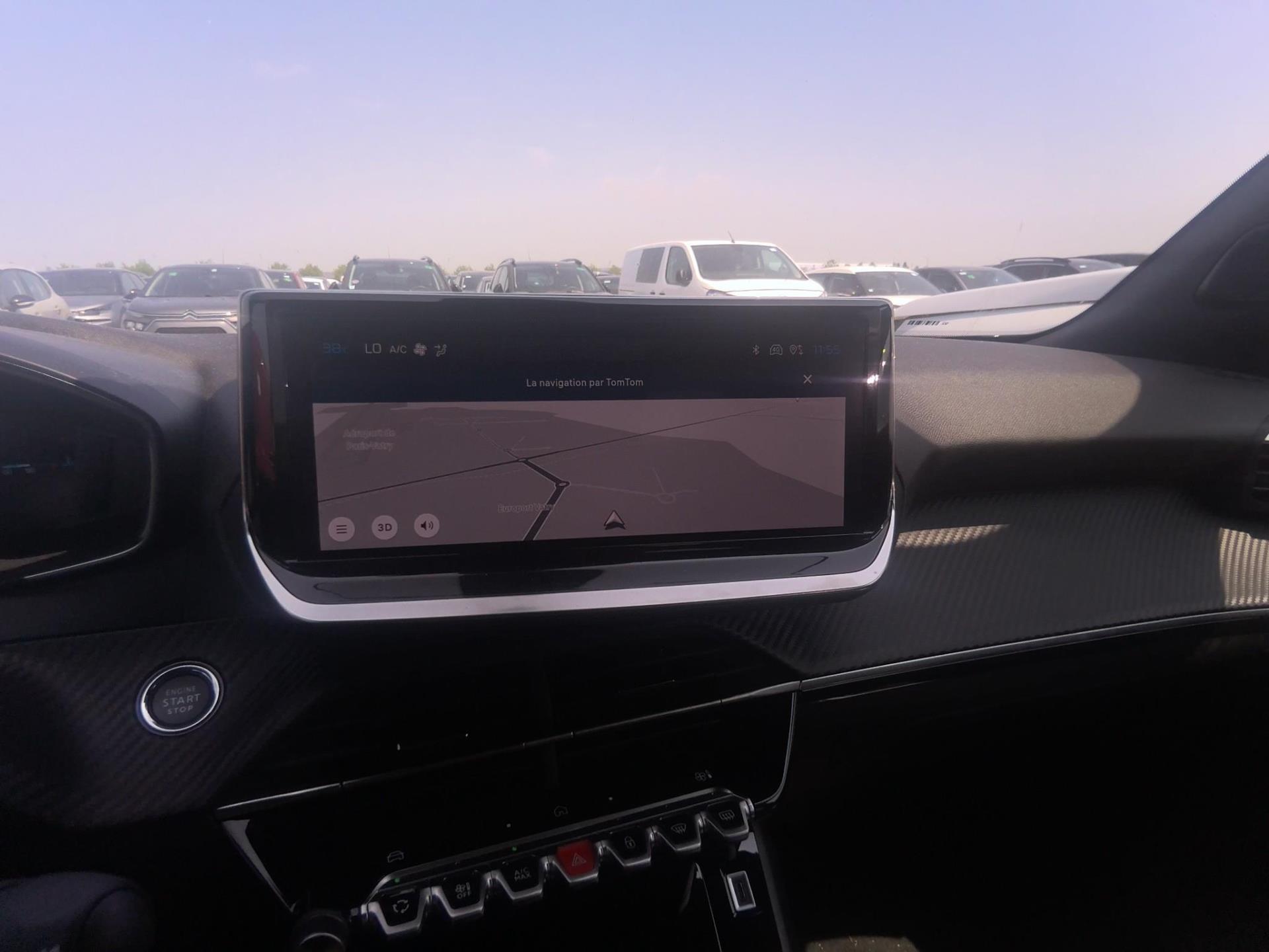 Peugeot 2008 Hybrid 145 e-DCS6 Allure 2025