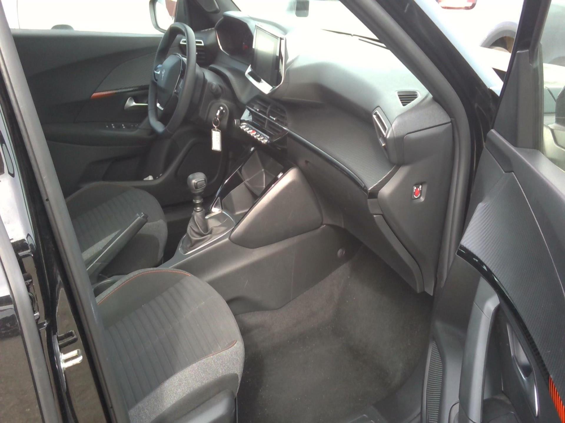 Peugeot 2008 PureTech 130 S&S BVM6 Active Pack 2022