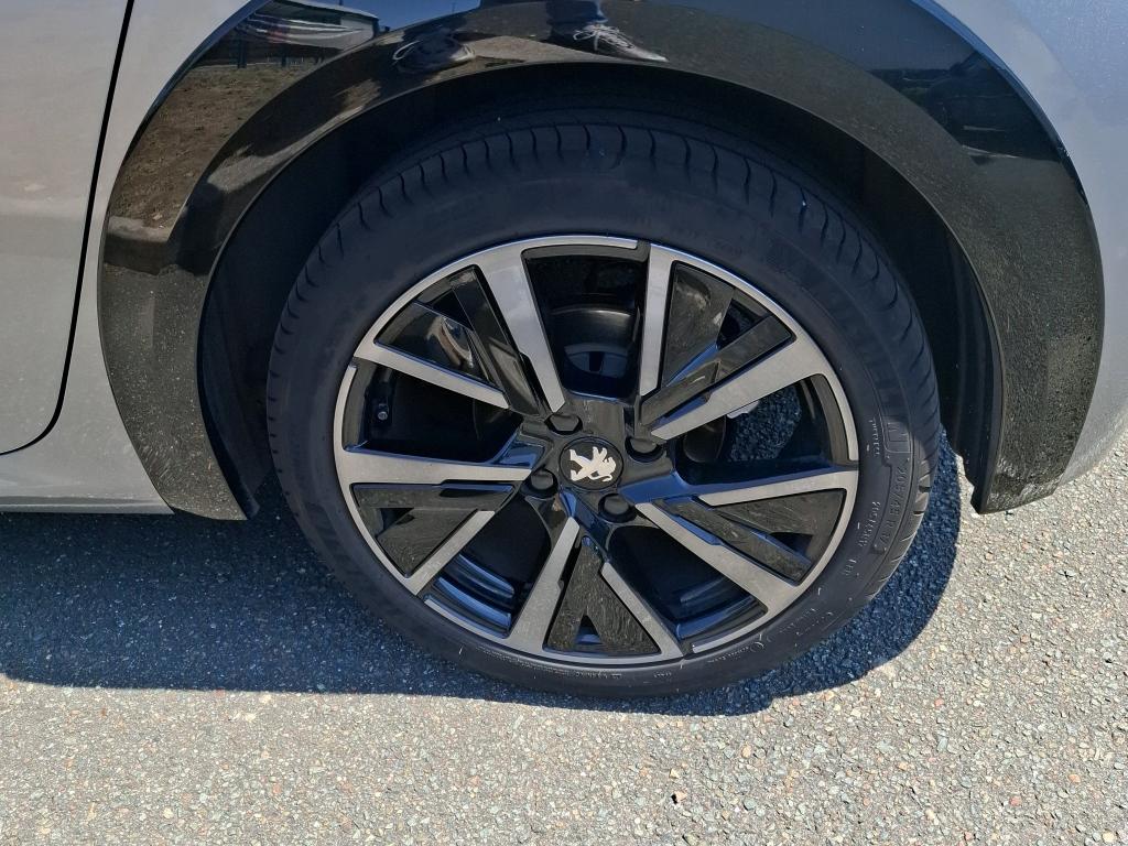 Peugeot 208 PureTech 130 S&S EAT8 GT 2023