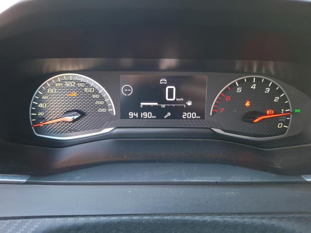 Peugeot 208 BlueHDi 100 S&S BVM6 Active 2021