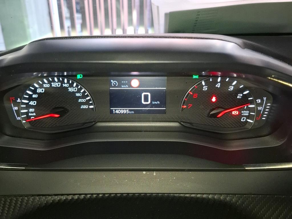 Peugeot 208 PureTech 100 S&S BVM6 Style 2021
