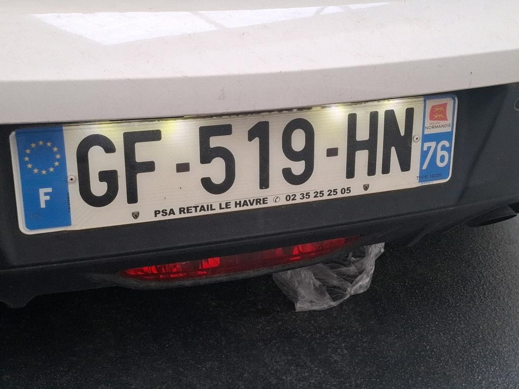 Peugeot 208 BLUEHDI 100 S&S BVM6 PREMIUM 2022
