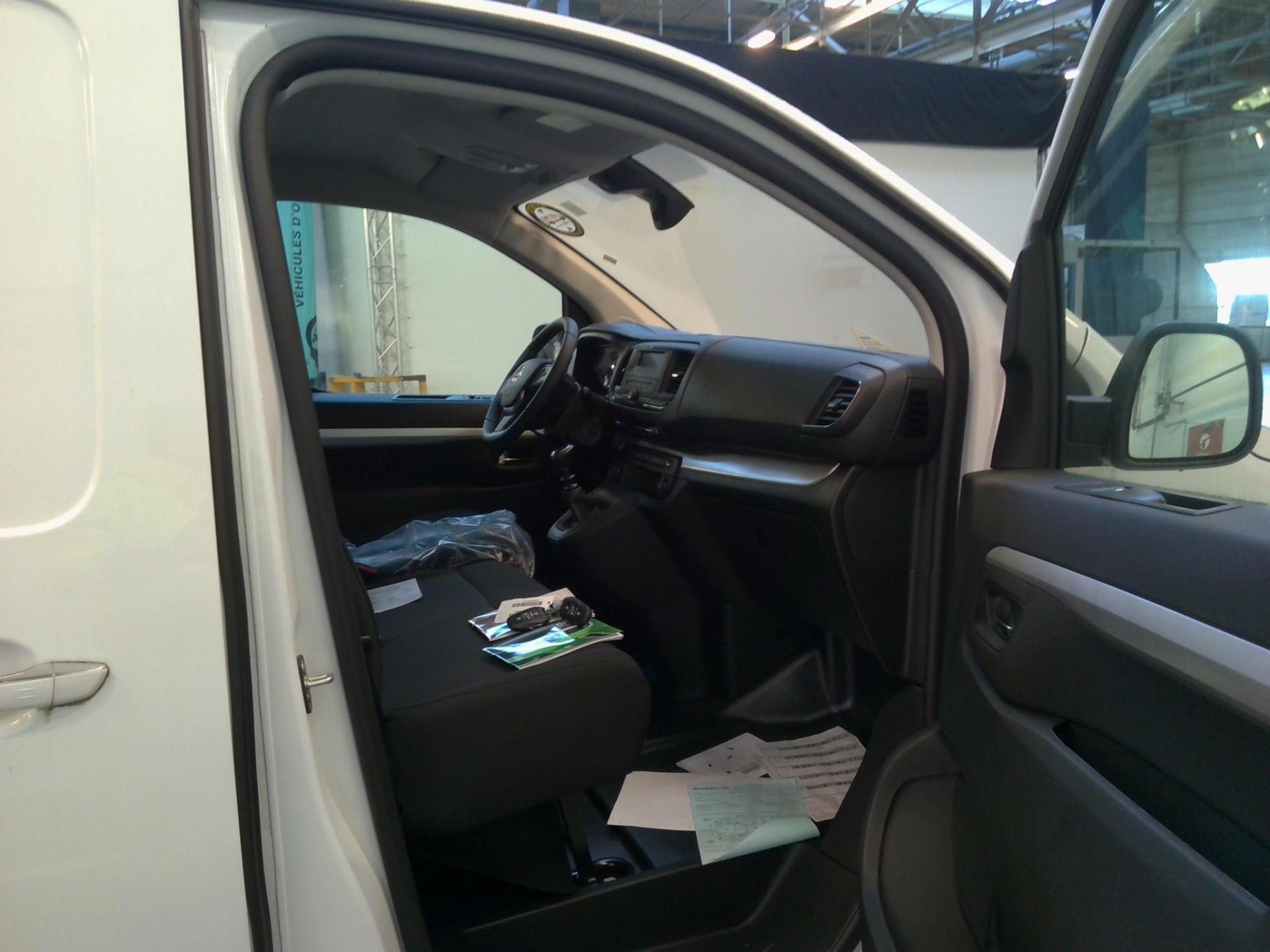 Opel VIVARO FGN TAILLE M BLUEHDI 120 S&S BVM6  2023