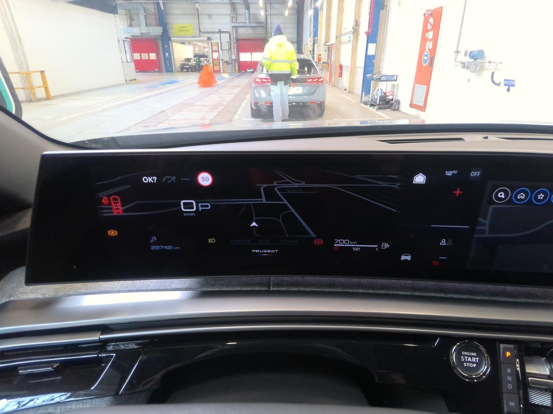 Peugeot 5008 Hybrid 145 ch e-DCS6 Allure 2025