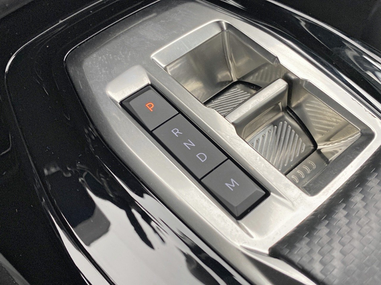 Peugeot 2008 PureTech 130 S&S EAT8 Allure 2024