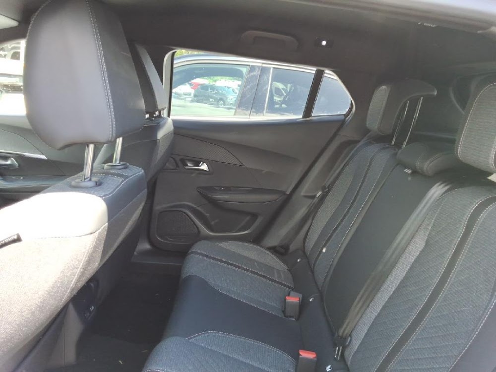 Foto Peugeot 2008 16