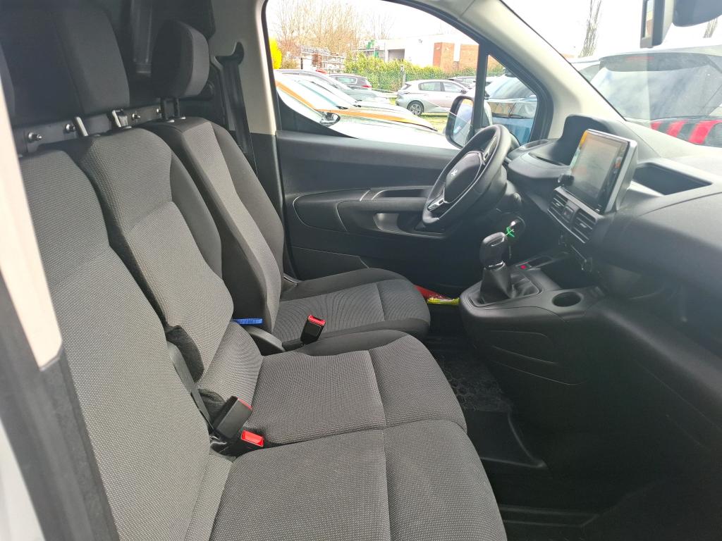 Peugeot PARTNER FOURGON STANDARD 650 KG BLUEHDI 100 S&S BVM5 ASPHALT 2021