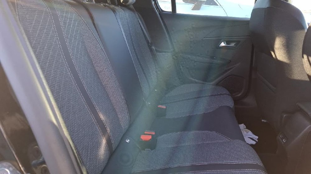 Foto Peugeot 208 10
