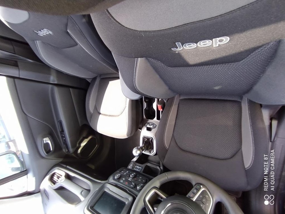 Foto Jeep Renegade 13