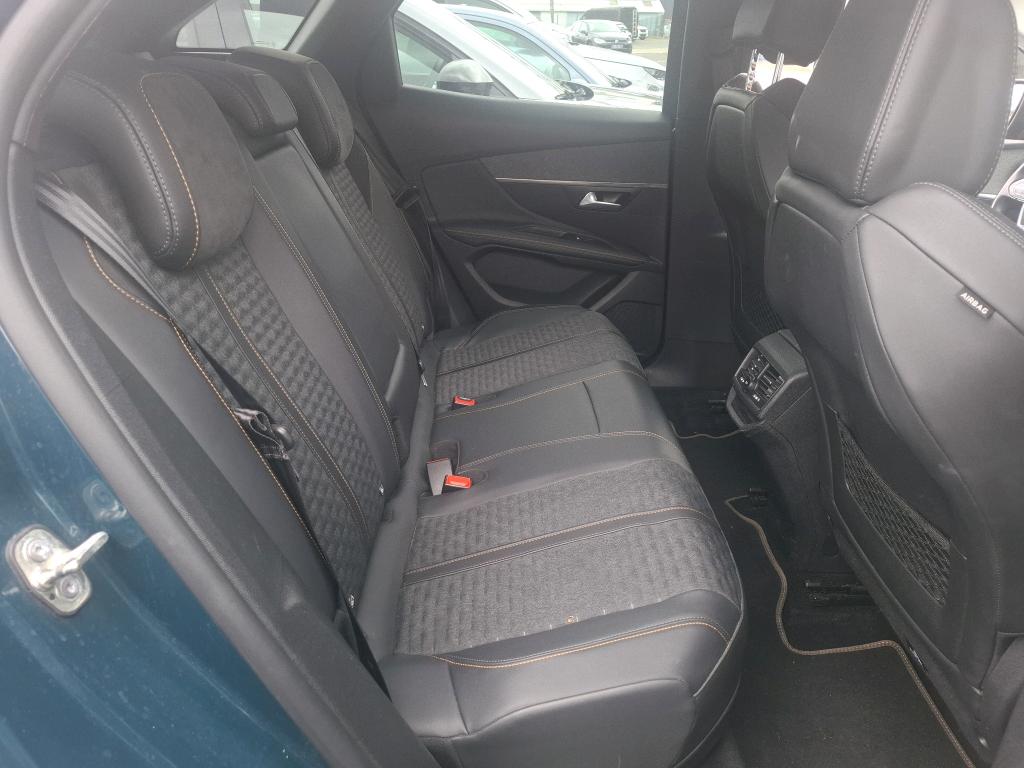 Peugeot 3008 Hybrid 225 e-EAT8 Roadtrip 2021