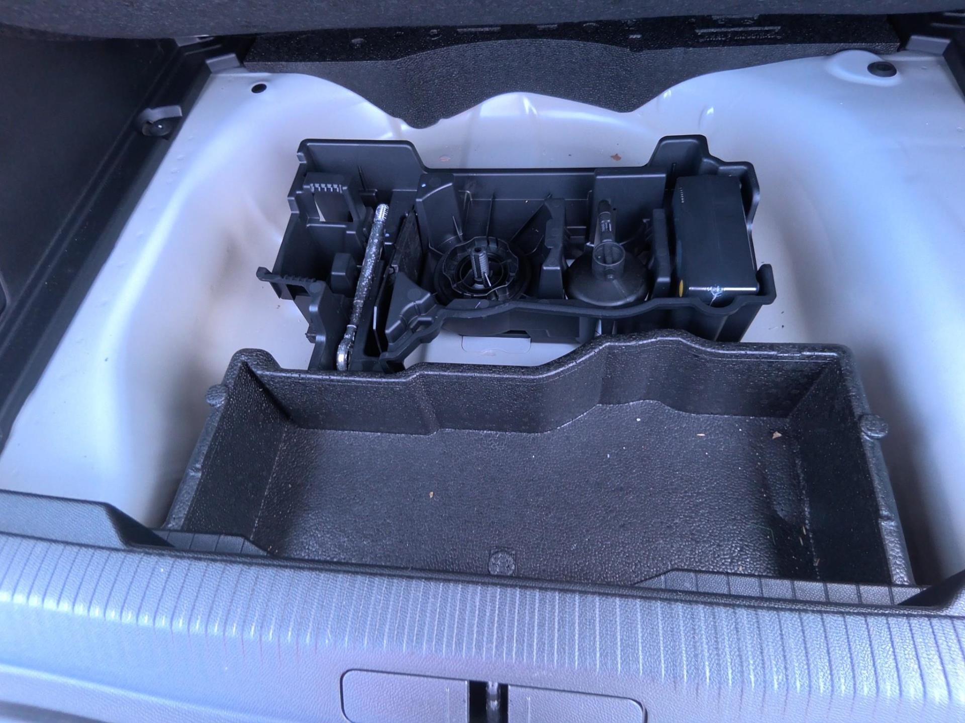 Peugeot 2008 BlueHDi 130 S&S EAT8 GT 2023
