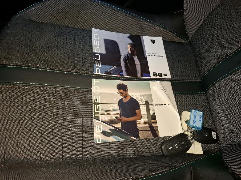 Peugeot 2008 PureTech 130 S&S EAT8 Allure Pack 2022