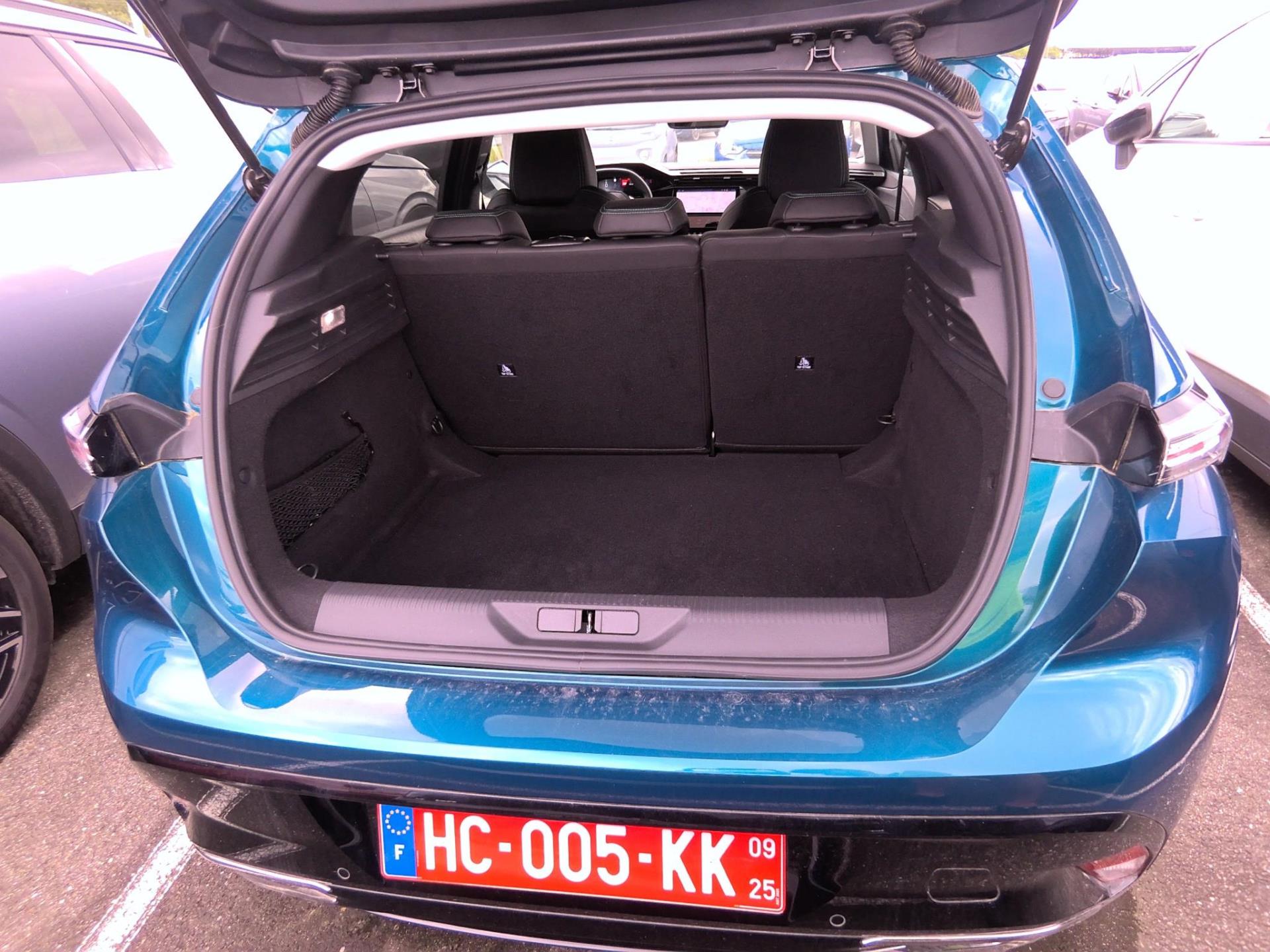 Peugeot 308 Hybrid 136 e-DCS6 Allure 2025