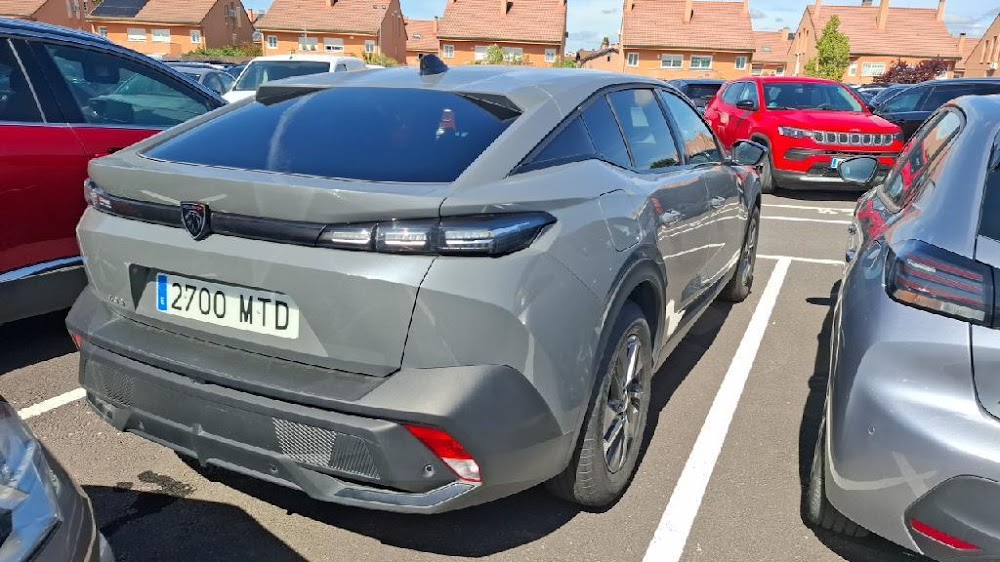 Foto Peugeot 408 4