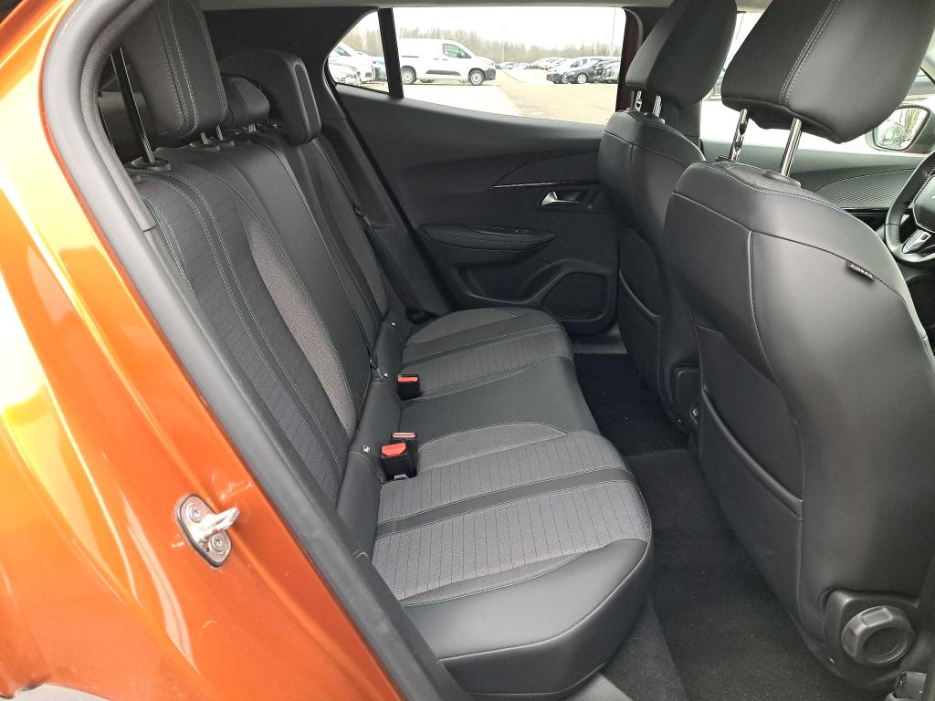 Peugeot 2008 BlueHDi 130 S&S EAT8 Allure Business 2021